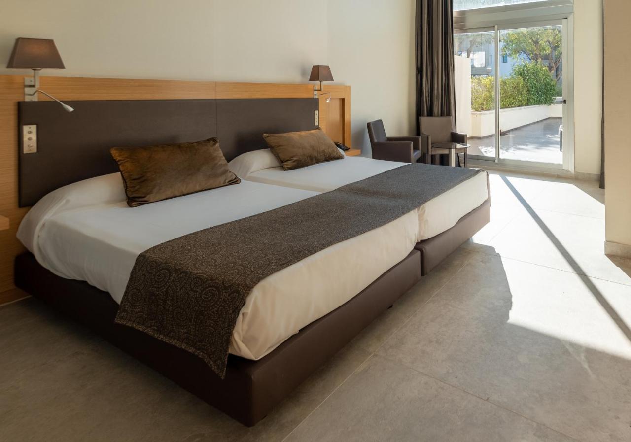 帕拉斯大酒店 拉皮内达 外观 照片 A room at the hotel